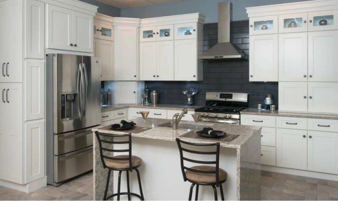 Modern White Shaker Base Cabinet (24 inch)